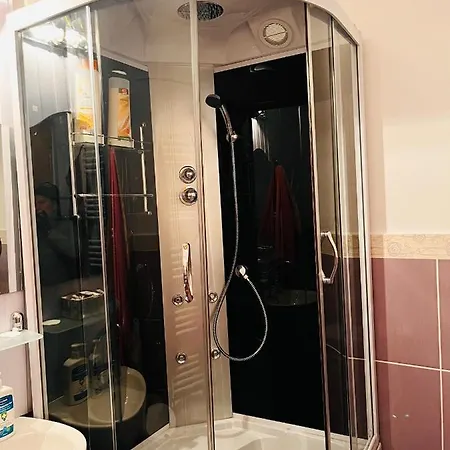 Lovely 1 Bedroom * Campulung Moldovenesc