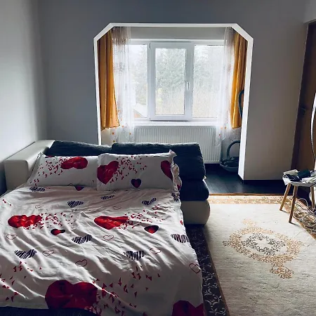 Lovely 1 Bedroom *